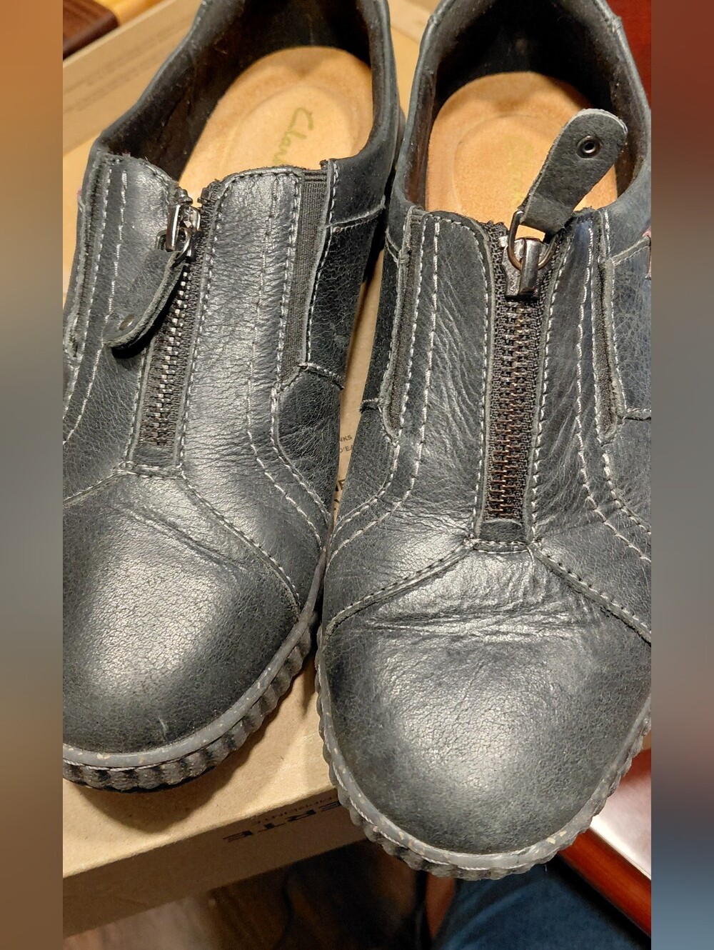 Clarks Women's Black Leather Zip Front Comfort Shoes